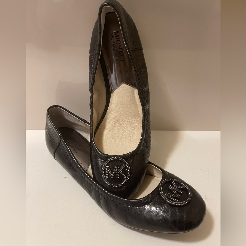 Michael Kors Fulton Black Quilted
Leather Ballet Flat Shoes Silver MK.brand new